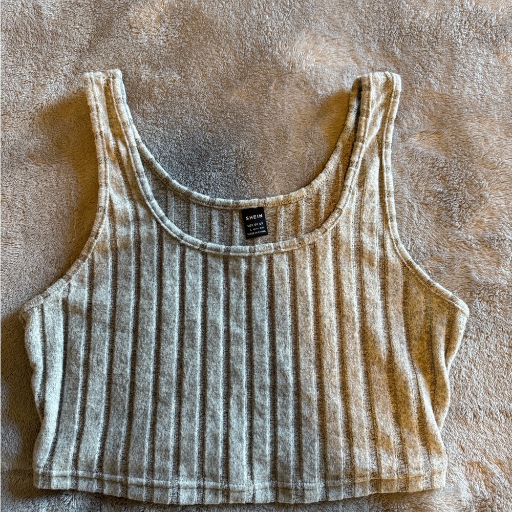 SHEIN Gray Ribbed Sleeveless Crop Tank Top